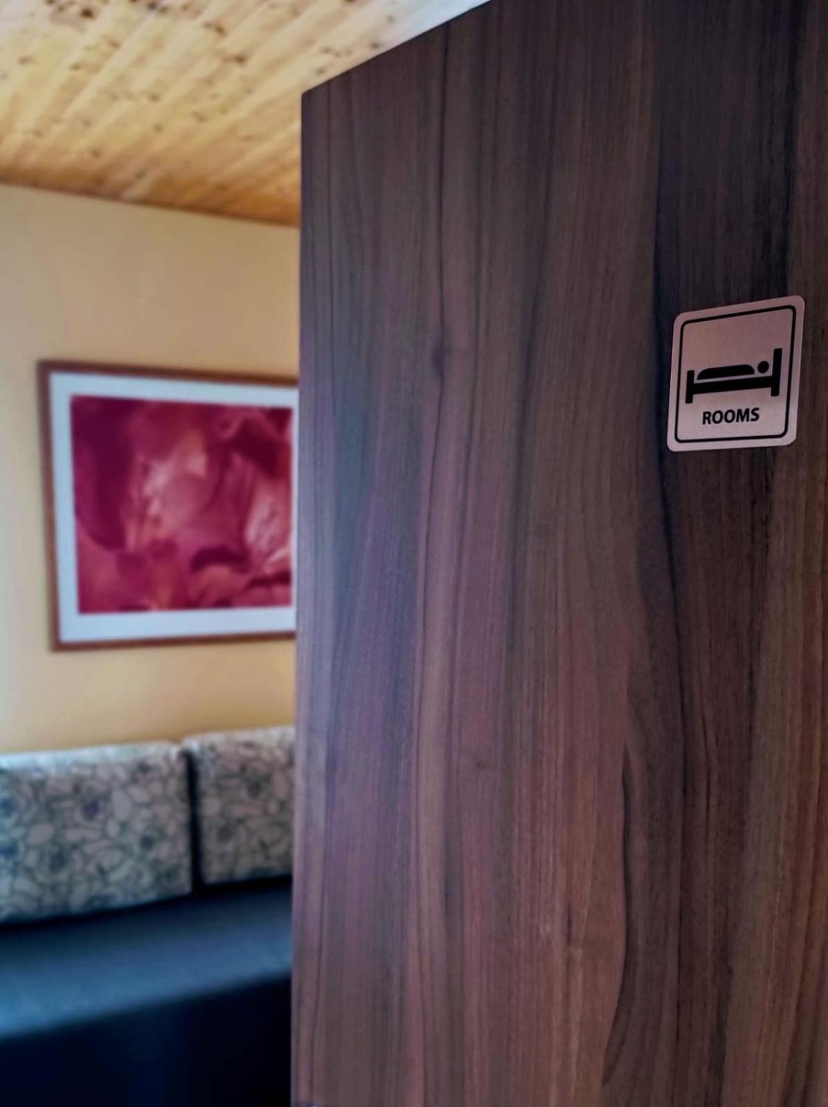 Guest House Sherpa Moravská Třebová 外观 照片
