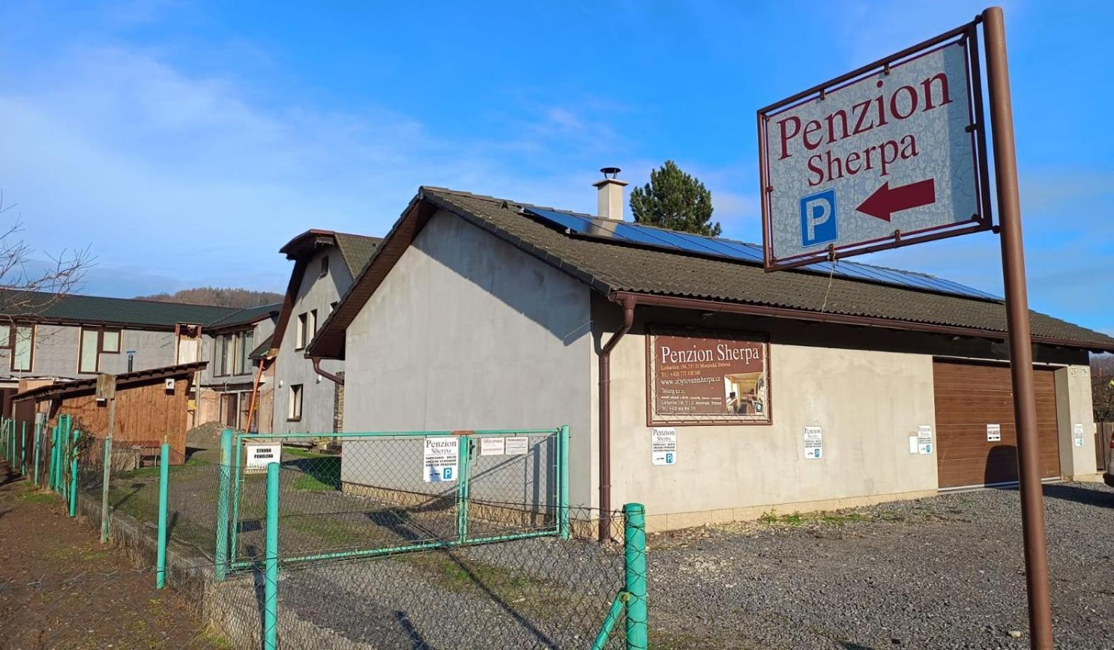 Guest House Sherpa Moravská Třebová 外观 照片